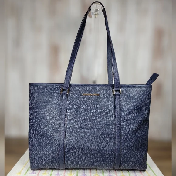 Michael Kors Large Tote - Picture 2 of 6